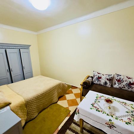 Apartment With 2 Bedrooms Szavíra Kültér fotó
