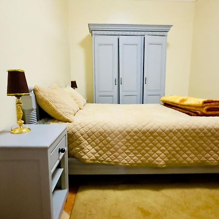 Apartment With 2 Bedrooms Szavíra Kültér fotó